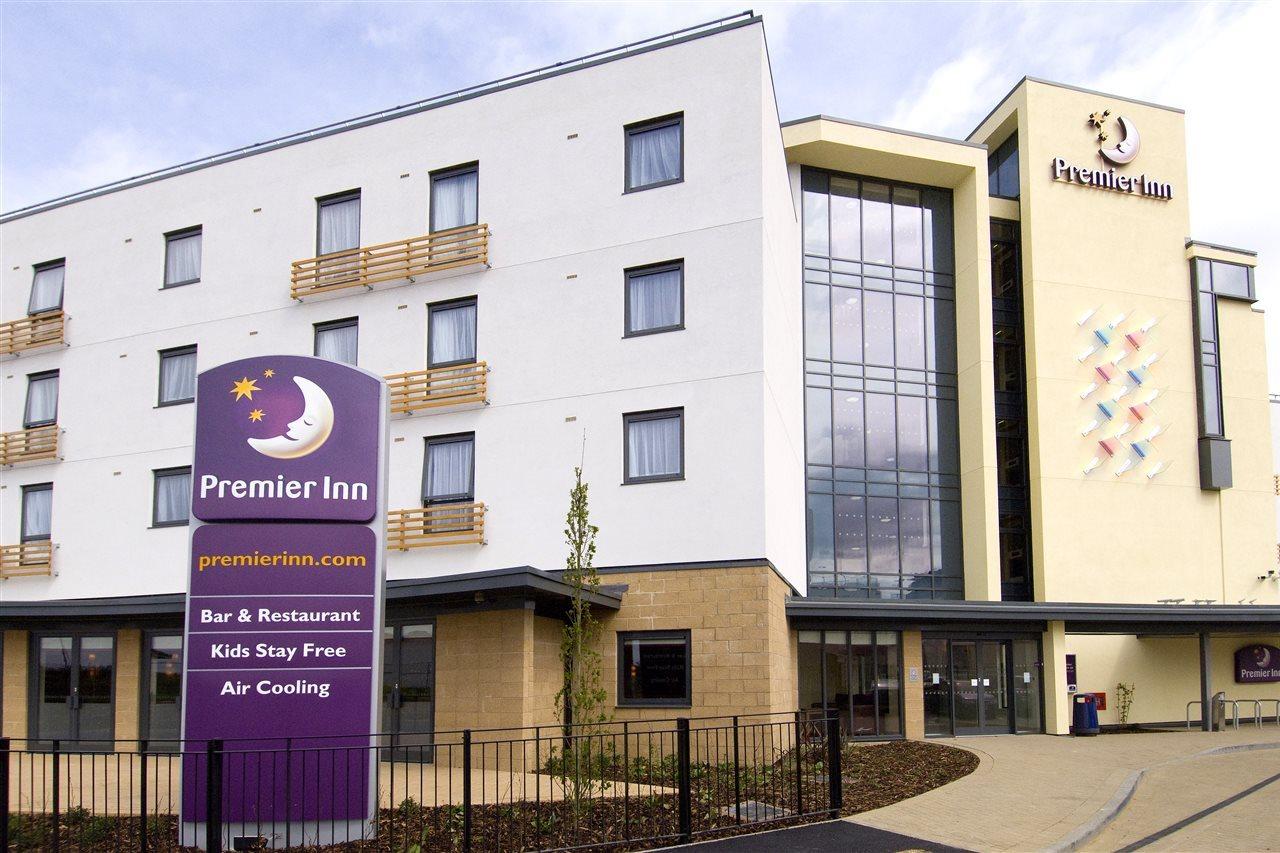 Premier Inn Cambridge Girton  Экстерьер фото