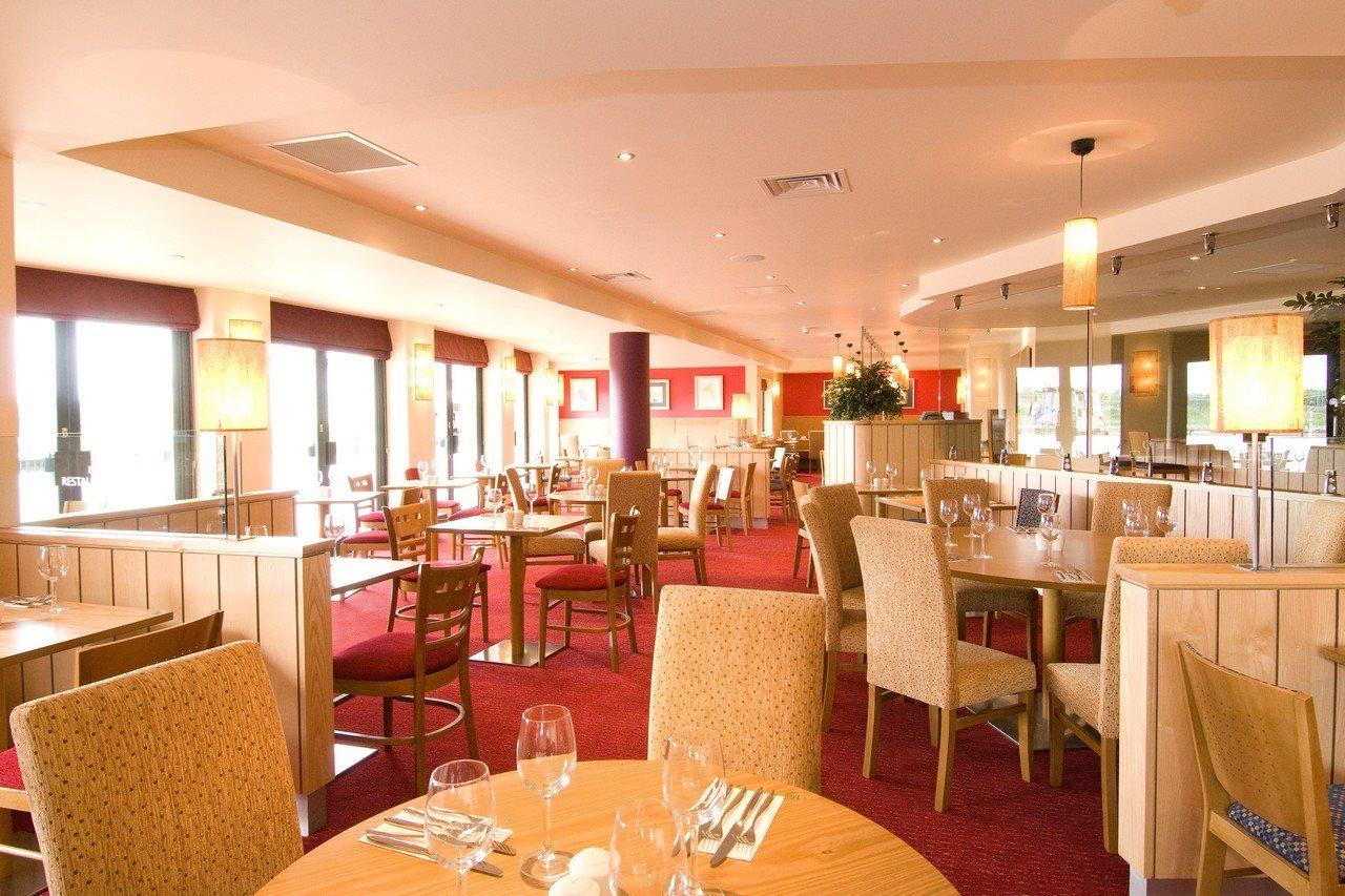 Premier Inn Cambridge Girton  Экстерьер фото