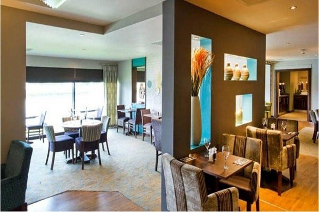 Premier Inn Cambridge Girton  Экстерьер фото